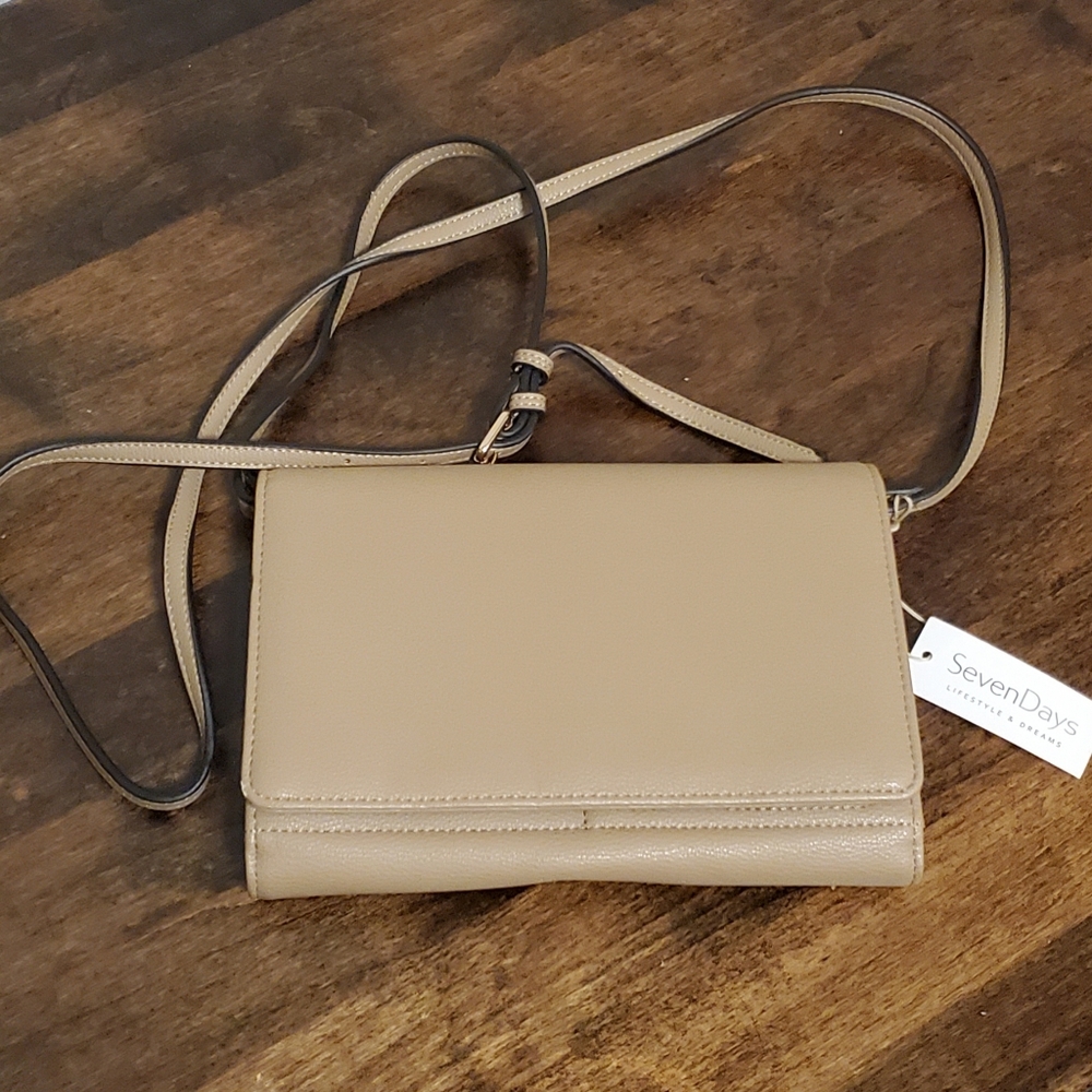 Seven Days Lifestyle & Dreams Crossbody Bag/Wallet